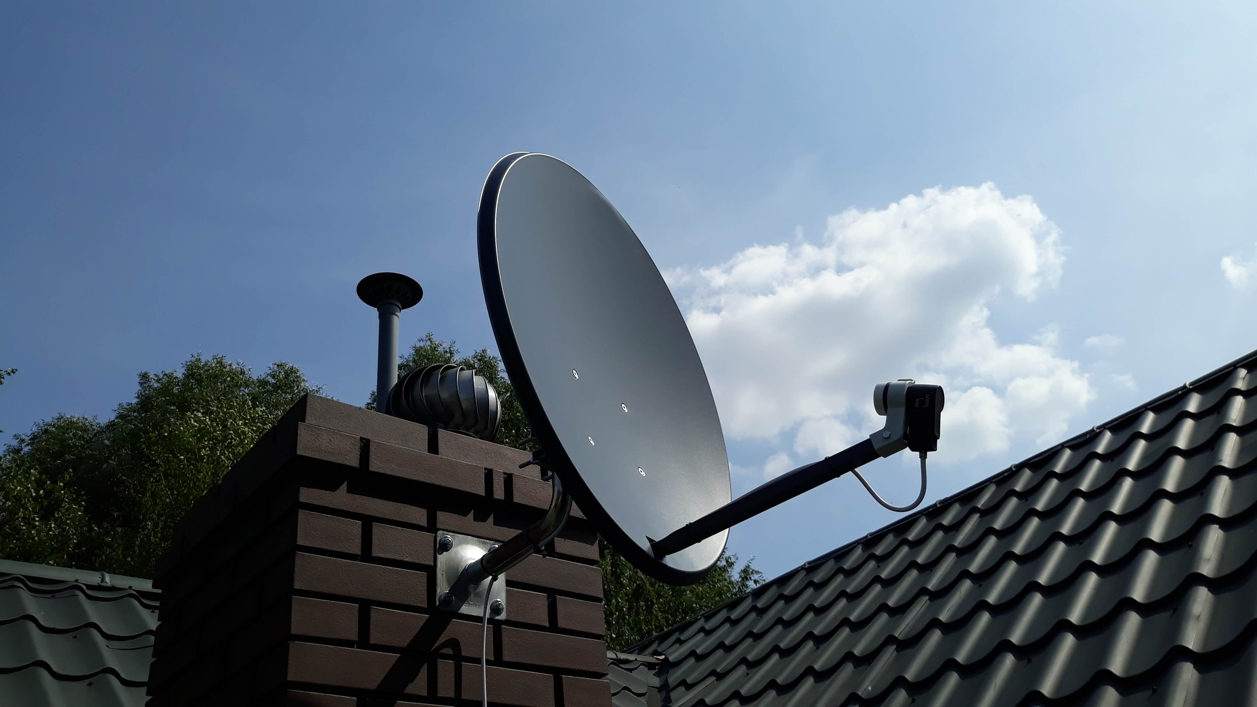 monta-anteny-satelitarnej-ustawianie-anten-satelitarnych-antel